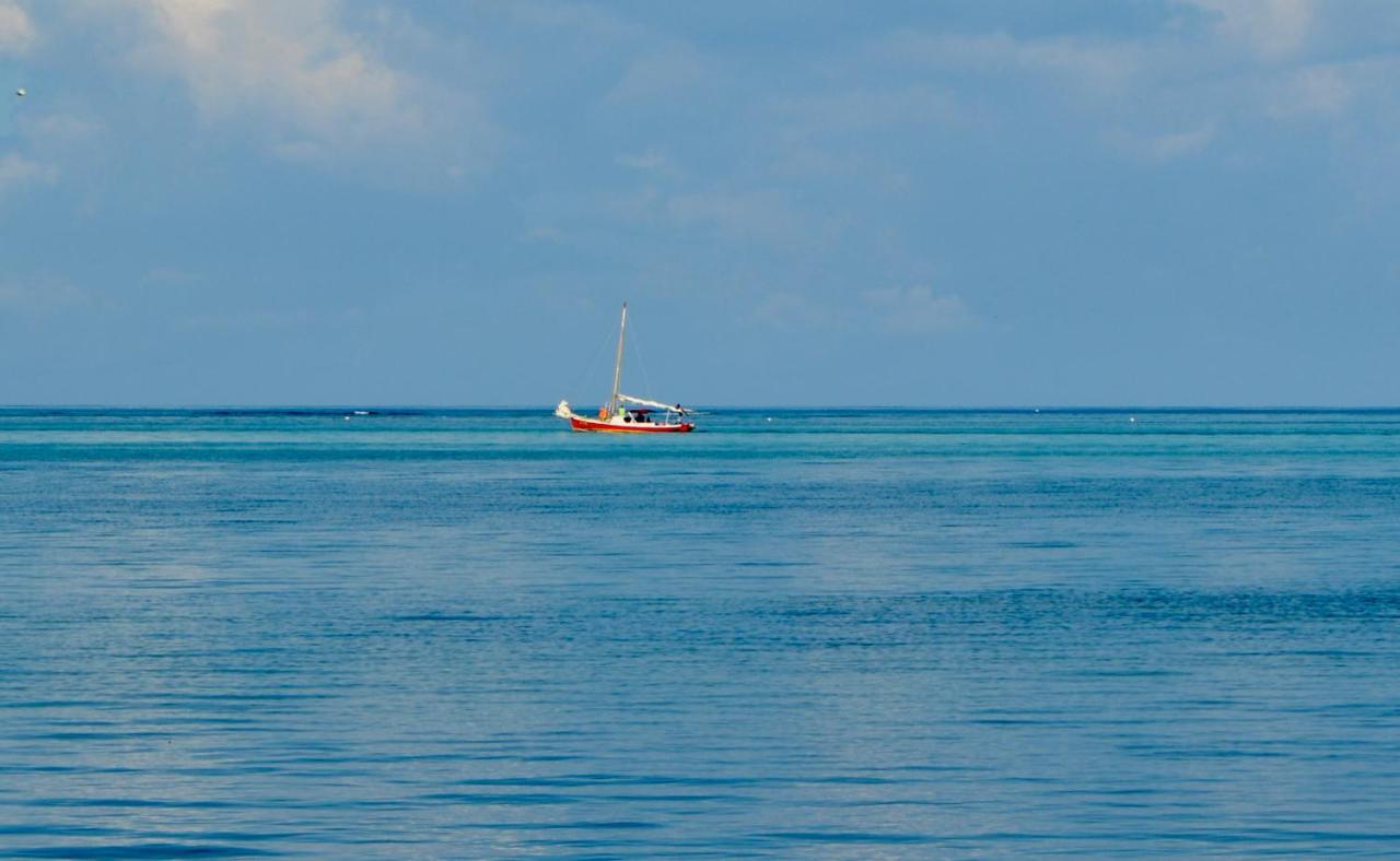 סן פדרו Xanadu Island Resort מראה חיצוני תמונה
