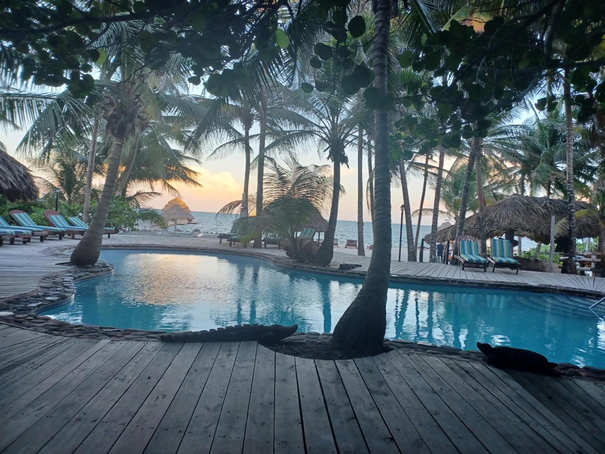 סן פדרו Xanadu Island Resort מראה חיצוני תמונה